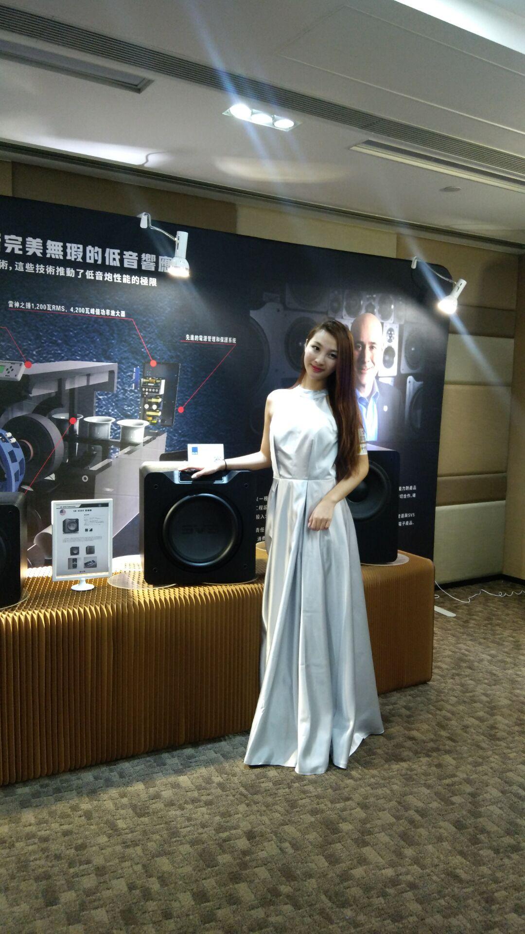 香港今晚必开一肖，揭秘生肖彩票的魅力与背后真相，香港生肖彩票背后的真相与魅力揭秘，今晚必开一肖！