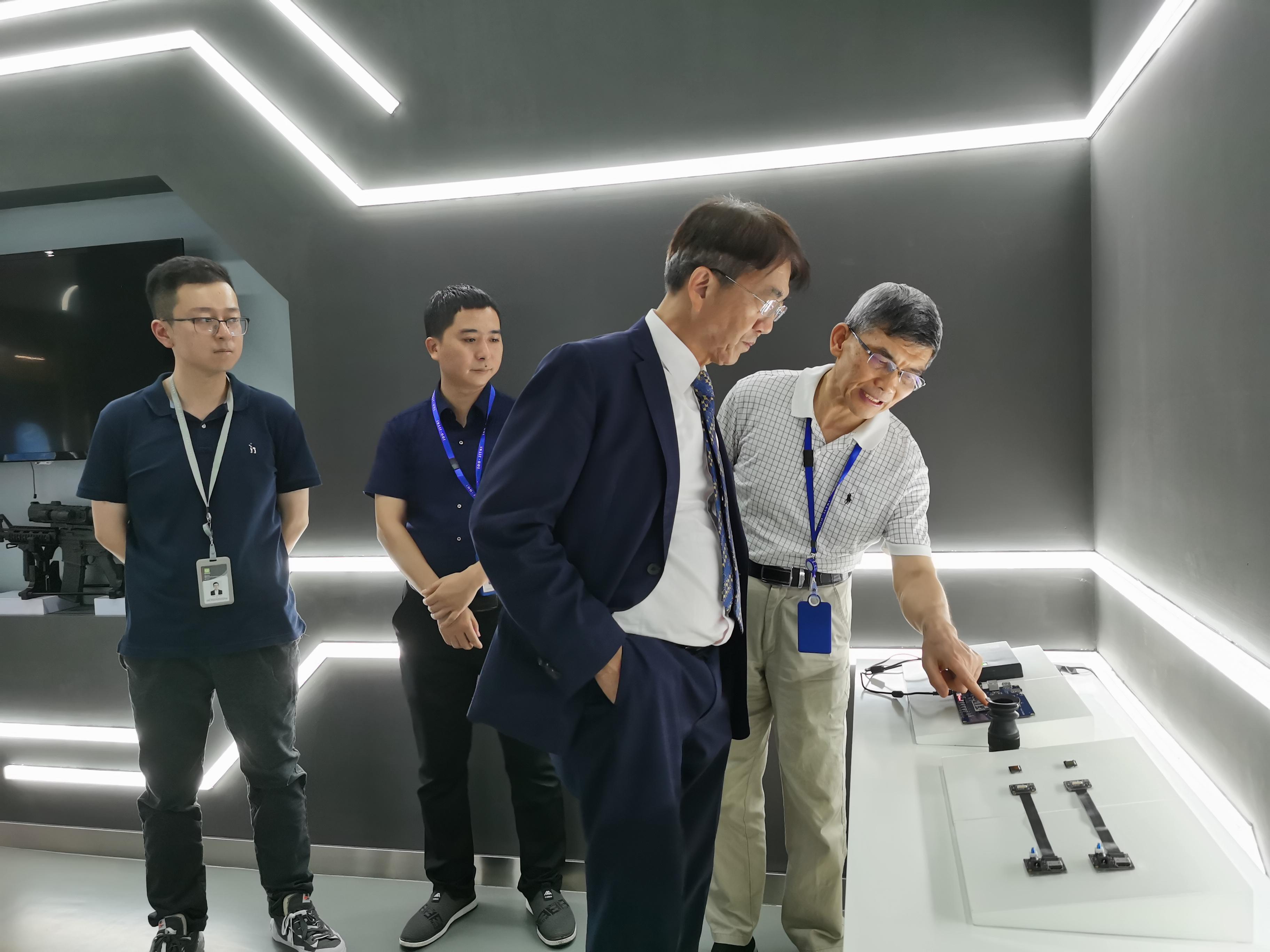 2025新澳门免费挂牌详情，澳门挂牌新动向，揭秘2025年免费挂牌细节