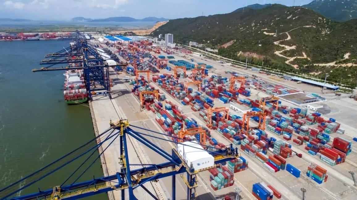 2025港澳资料免费大全，一站式获取资源指南，港澳资源一站式获取指南，免费资料大全 2025版