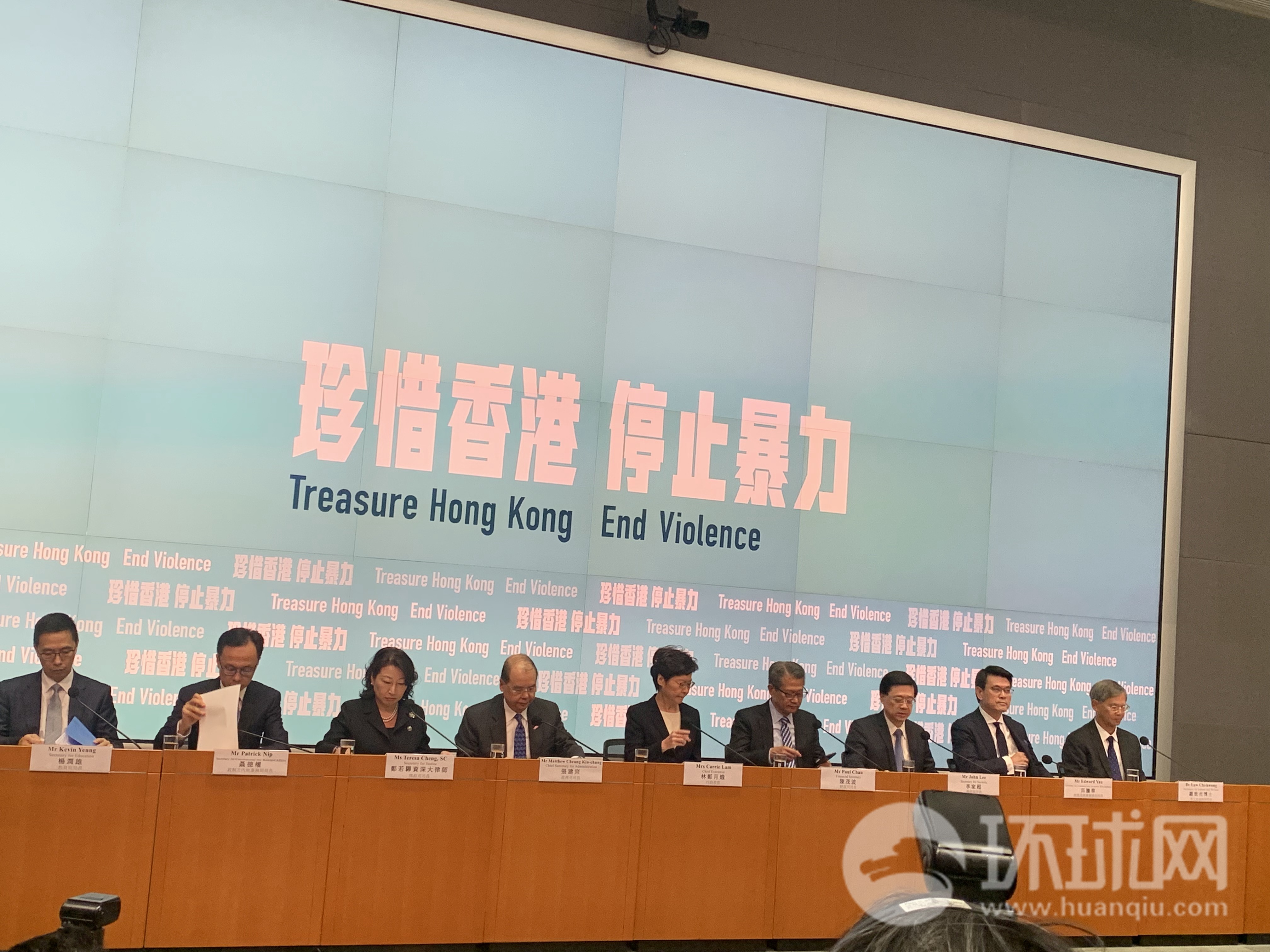 2025年香港正版资料免费直播，数字时代的文化共享与信息传播，数字时代下的香港正版资料免费直播，文化共享与信息传播的革新